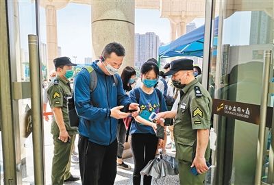 省图书馆昨起恢复开馆 预约限流 首日迎来800位读者